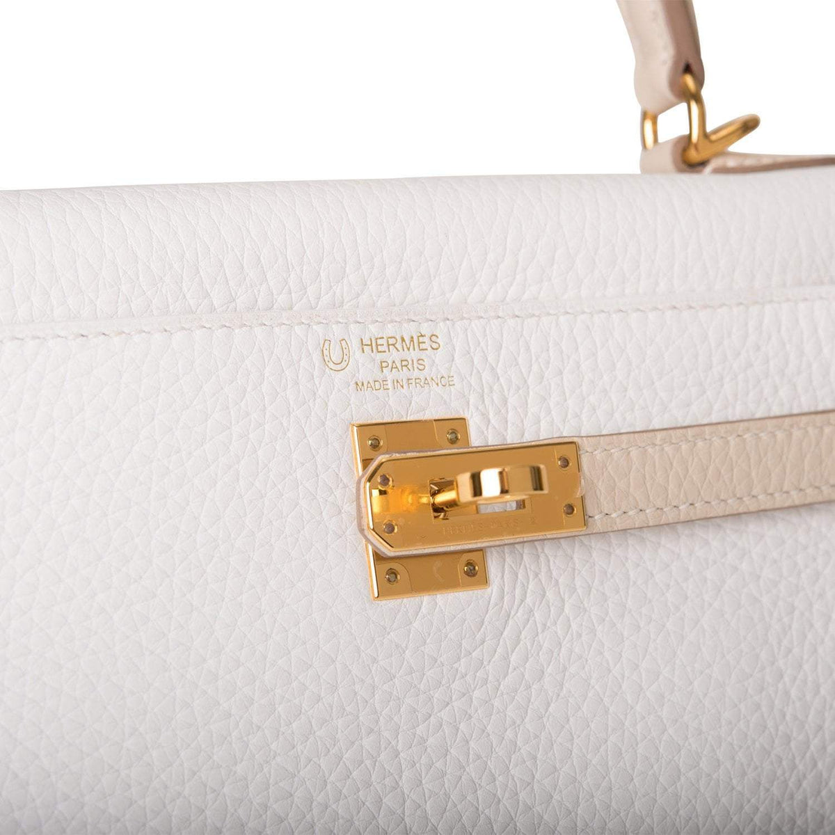 Hermes Horseshoe Stamp (HSS) Bi-Color White and Trench Clemence Retourne Kelly 25cm Gold Hardware